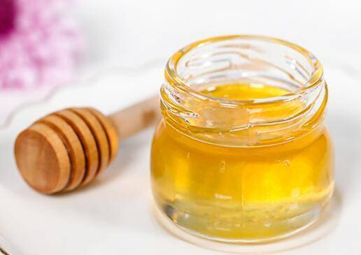 健康科普：蜂蜜能和银耳一起煮吗？(图2)